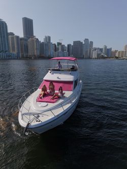 50’ Yacht Party | Catering included and more