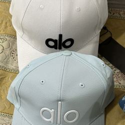 Caps