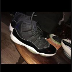 Space Jams Jordan’s 11  Size 10