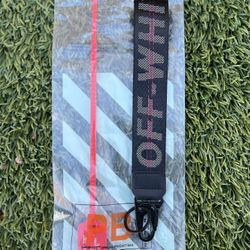 Off White Keychain Black 