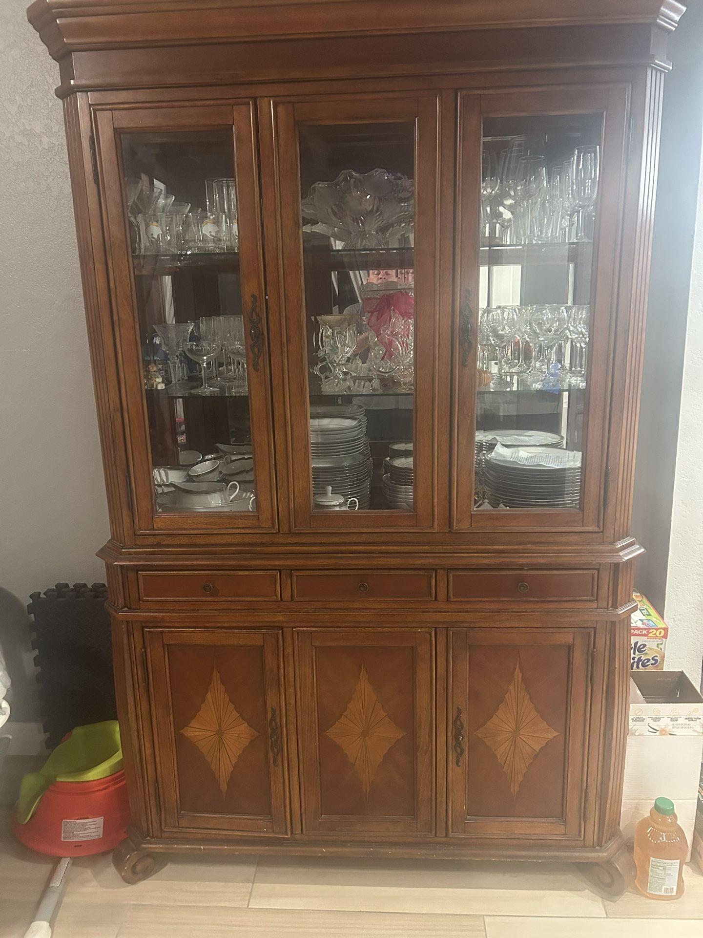 China Cabinet 