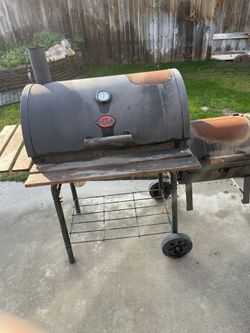 Char-grill Smoker And Grill