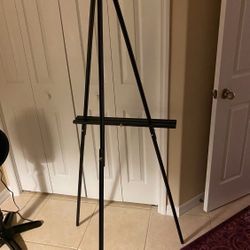 Easel