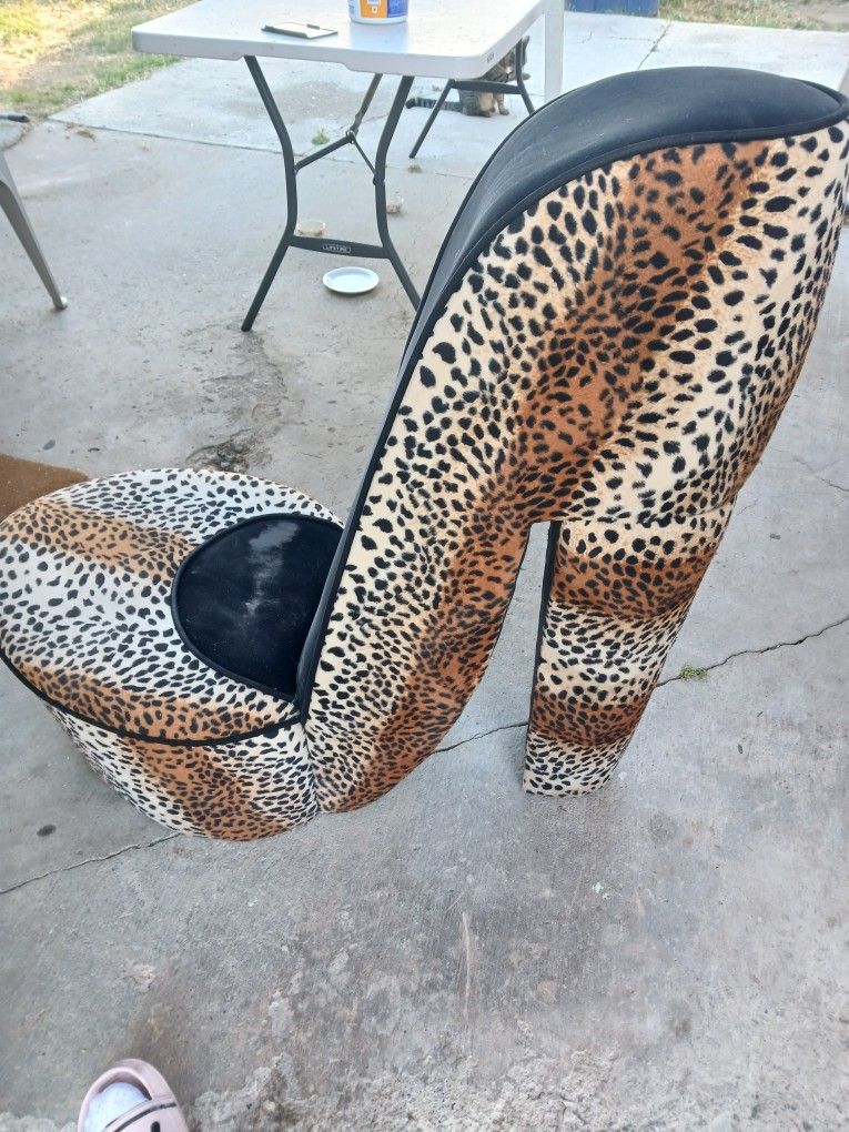 Cheetah High Heel Chair for Sale in Bakersfield, CA - OfferUp