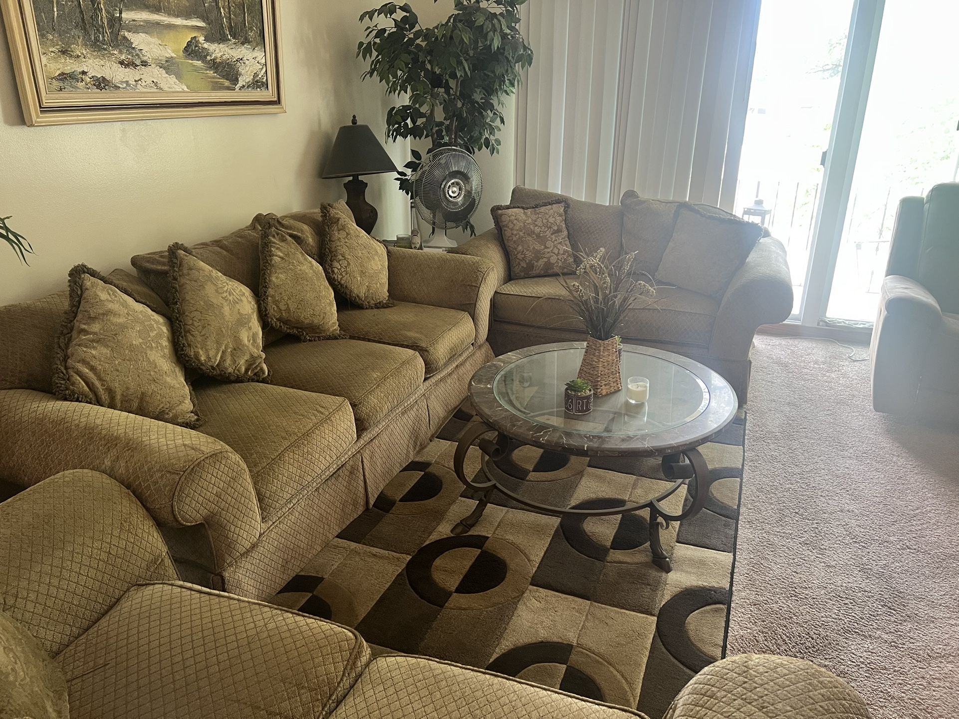 Couch set