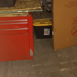 Craftsman Red Rolling Tool Box 