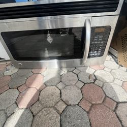 Fridge And Microwave 