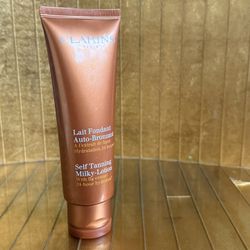 Clarins Paris Self Tanning Milky Lotion, 24 Hour Hydration