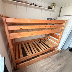 Solid Wood Bunk Bed with Trundle (Twin over Twin) | Litera de Madera con Cama Deslizable (Twin sobre Twin)