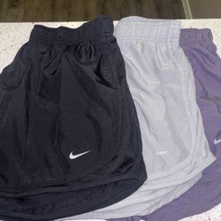 Nike Women Shorts XXL Bundle Of 3 