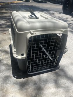 Dog Kennel - Airline Approved - Medium 26in