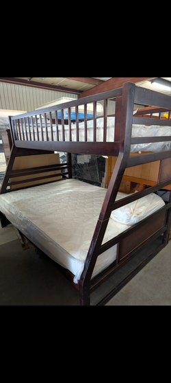 Bunk bed twin and full with new mattress