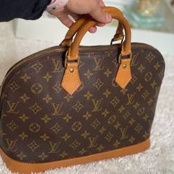 Authenticated Bags And Wallets