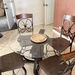 Glass kitchen table with Chairs 