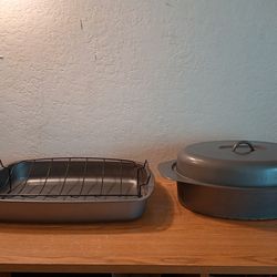 Two Metal Cooking Ware With Rack