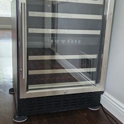 Summit Wine Cellar SWC530BLBIST 