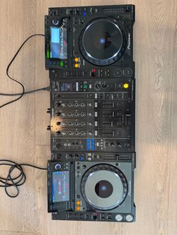 Pioneer DJ Setup – CDJ-2000nexus + CDJ-2000 + DJM-900nexus