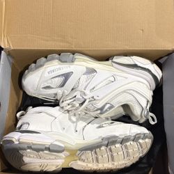 Balenciaga Tracks