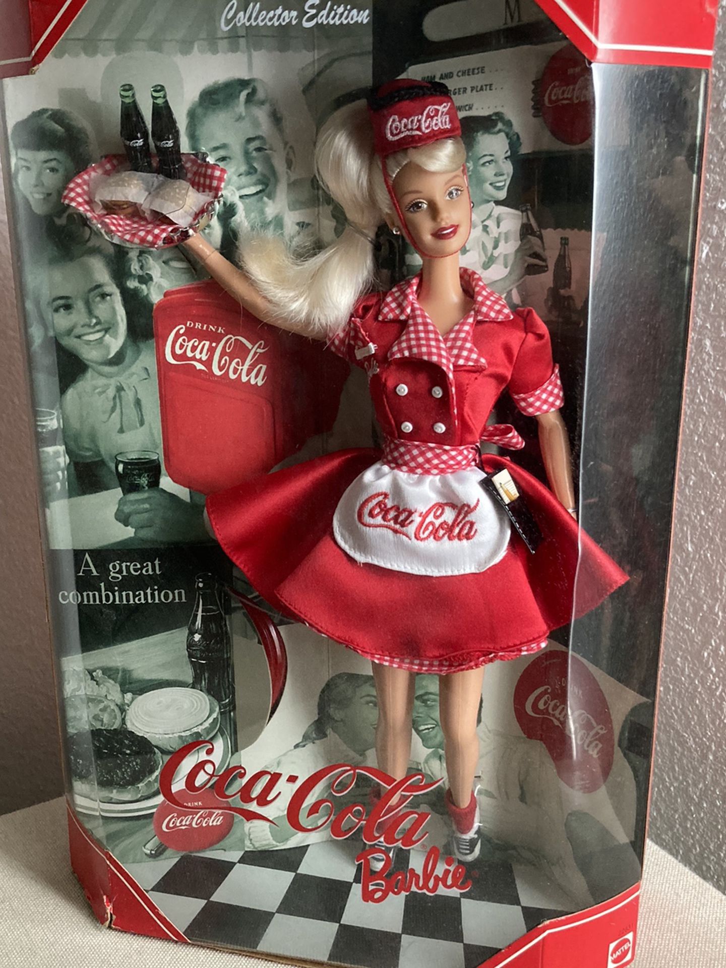 Coca Cola collectors Barbie - NRFB