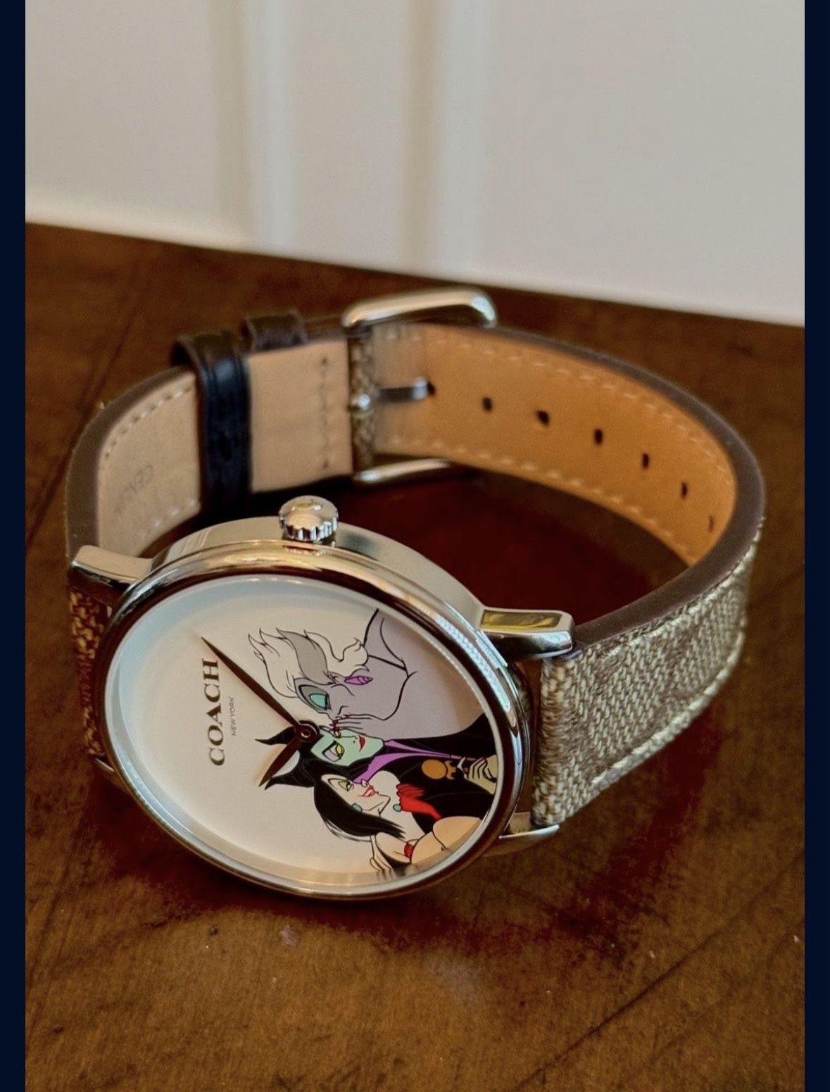 Halloween Coach Watch (New) Limited Edition Disney (With Free Box Packaging)