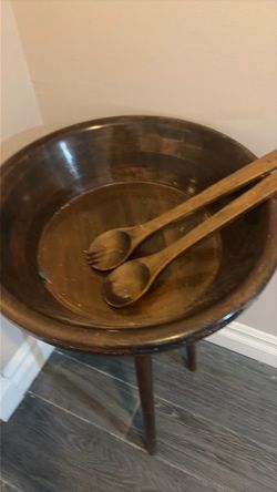 Swivel salad bowl