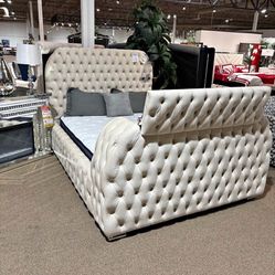Tufted Bed Frames 