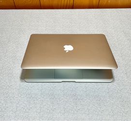 Apple MacBook Air 13” i5/8GB/256GB SSD $180