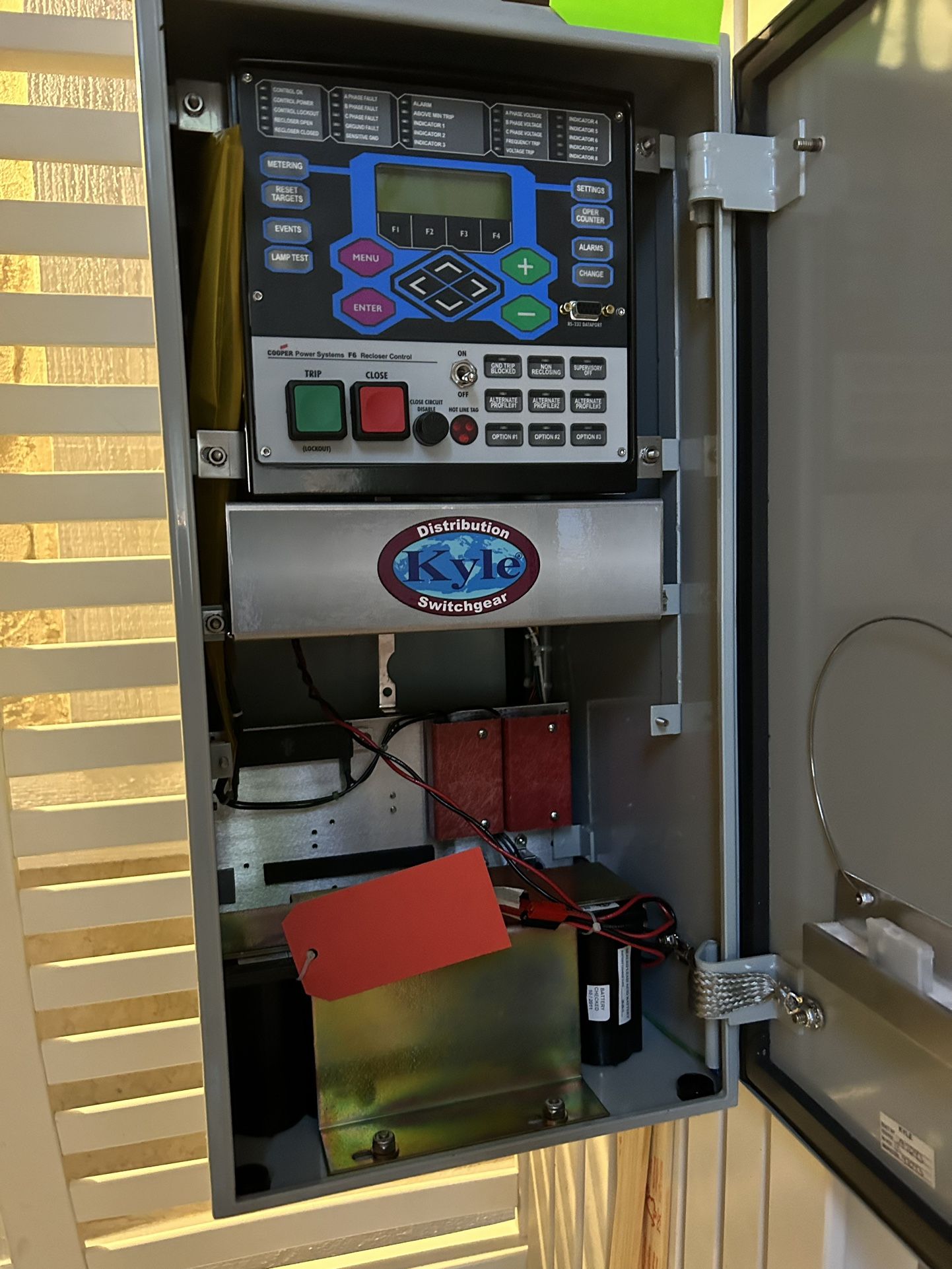 COOPER Power Systems KYLE® F6 / Form 6 Recloser Control S280-70-3
