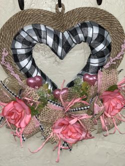 Valentine’s Day Heart Wreath