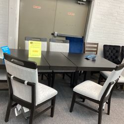 7 Pc Table Set $1,299