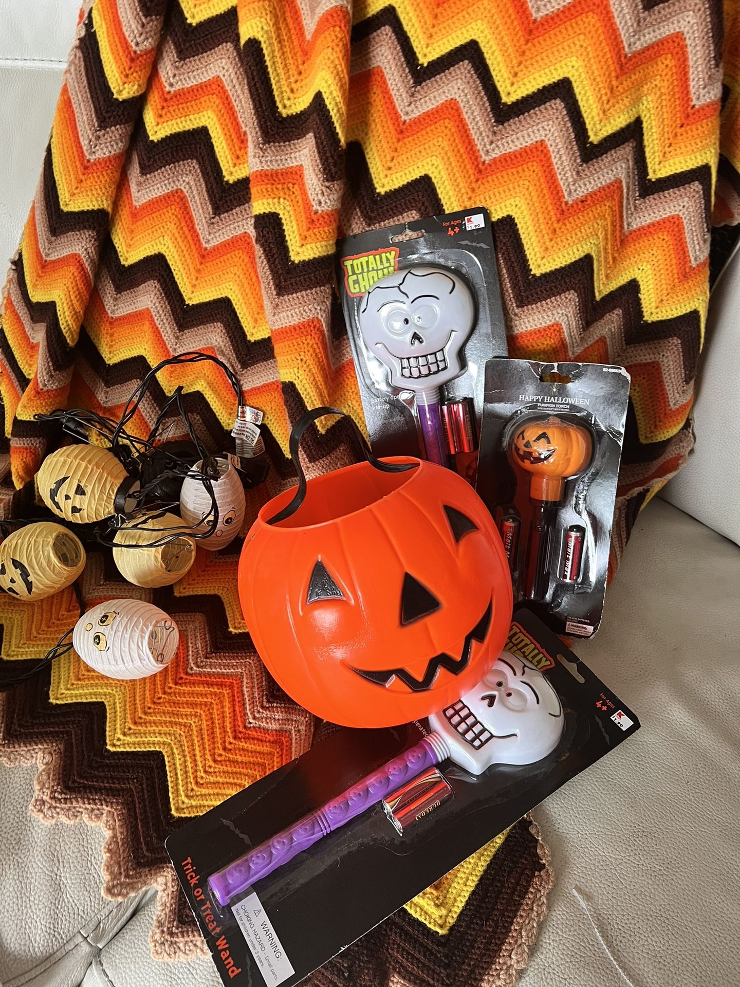 Vintage 1980s Halloween Decoration Toy Lot Pumpkin Pail 