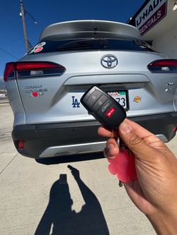 Llaves de autos / car keys and remotes