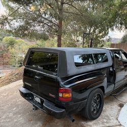 Camper Shell GMC Sierra 2003