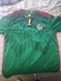 Mexico Soccer Jersey - Large (NEW)