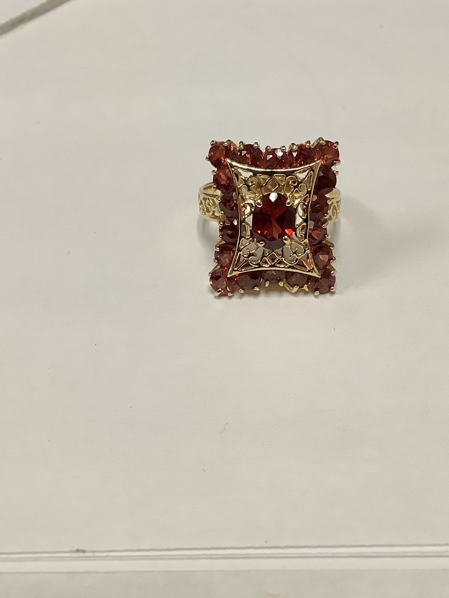 14k 6.5 Size Ring Yellow Gold Reddish/orange UNKNOWN STONES 108890-1 JE