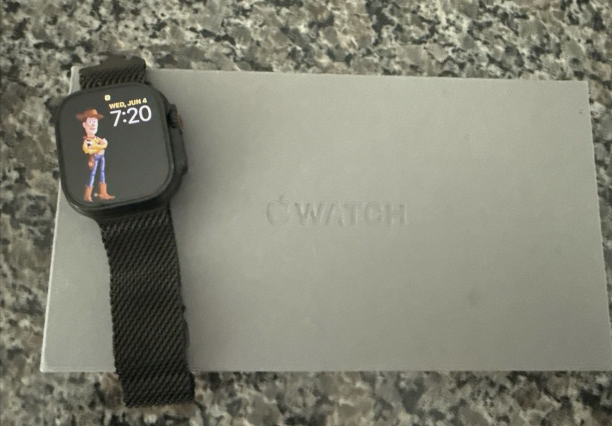 Apple Watch Ultra 2 49MM Titanium Black