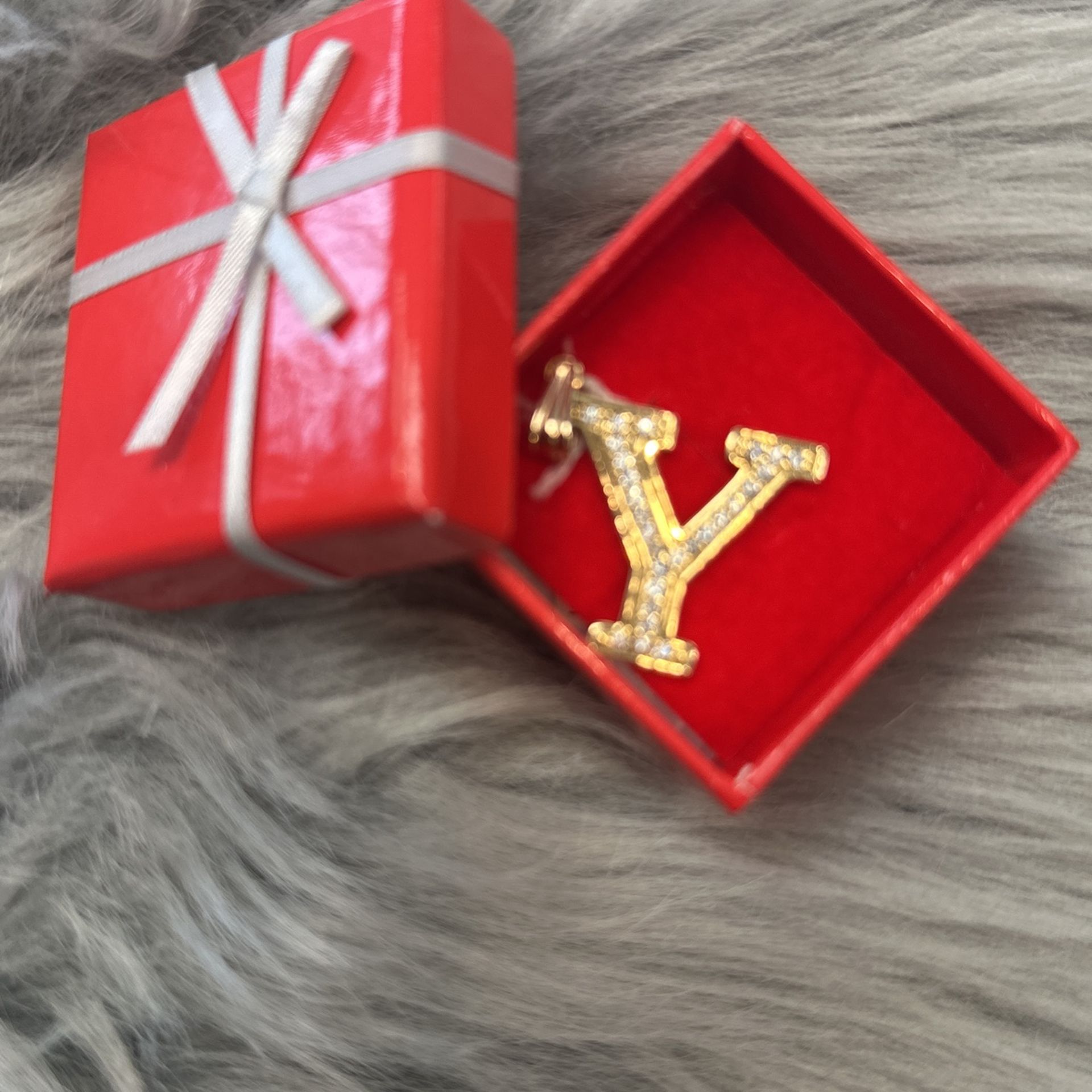 Gold Y