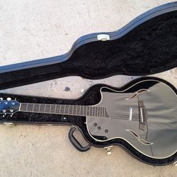 TAYLOR T5-S Thinline GUITAR