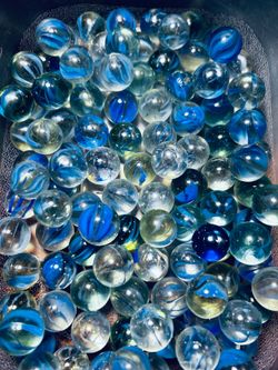 100 multi vein blue vintage marbles
