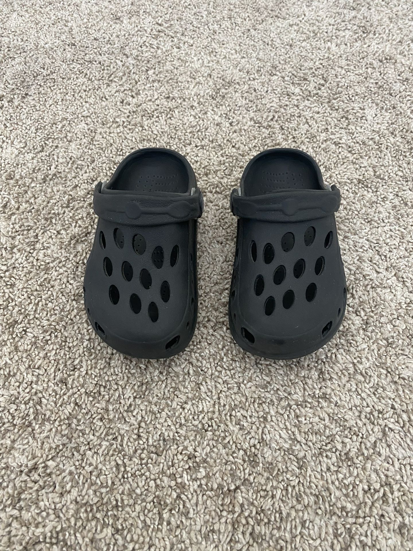 Toddler boy Target style black crocks size xs 6/7