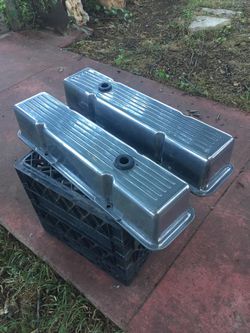 Chevy aluminum valve covers