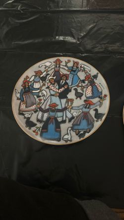 Elle Sommer Plates
