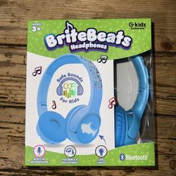 GabbaGoods BriteBeats Kids Volume Limiting Bluetooth Headphones
