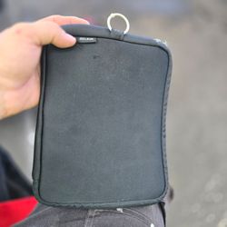 Belkin 7-Inch Neoprene Tablet / E-Reader Sleeve (Black)