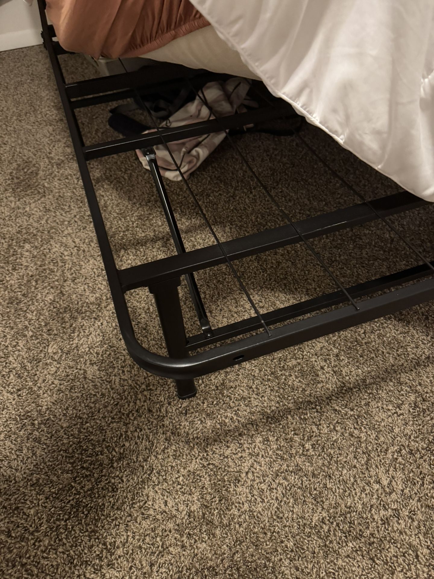 Full Size Metal Bedframe