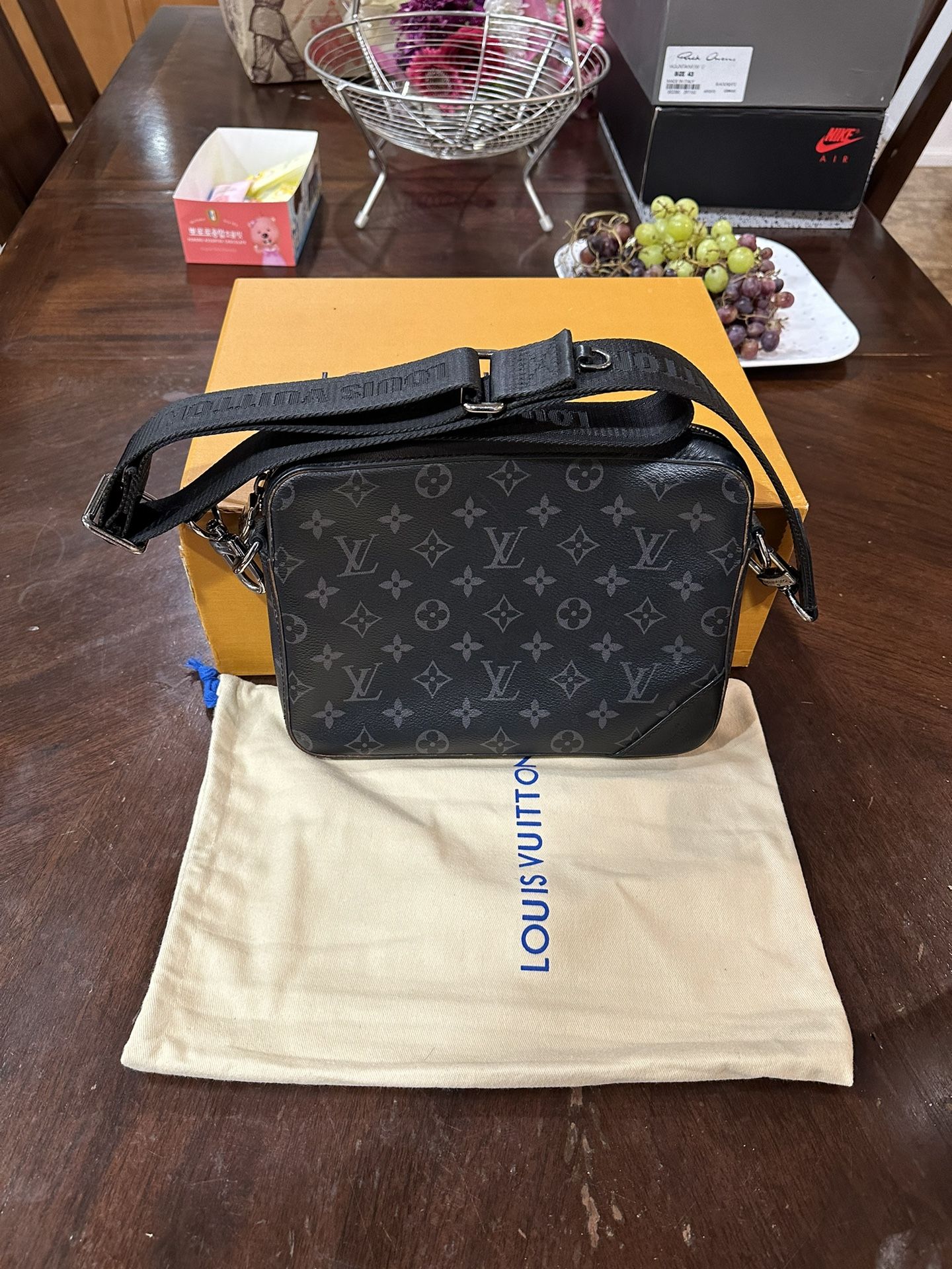 Louis Vuitton Monogram Messenger Bag