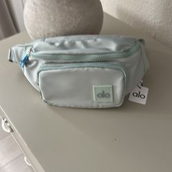 alo Belt Bag