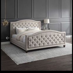 Thomasville Upholstered Beige Tufted Bed Frame- Queen