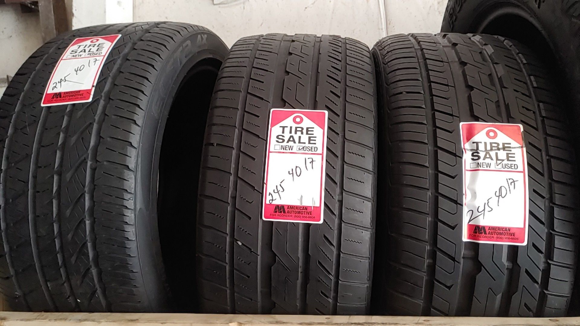 245 40r17 $60 cada una ya instaladas