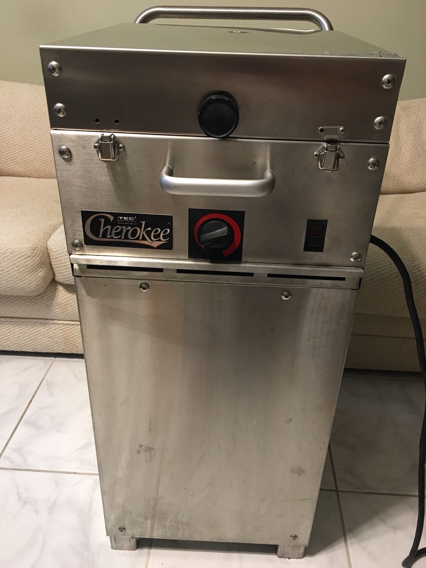 TEC Cherokee Electric Grill CH-10EL